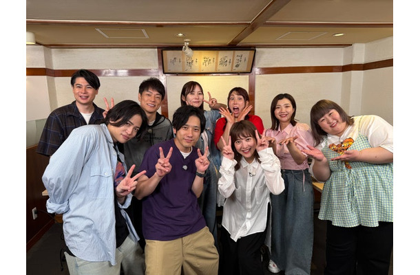 （前列左から）菊池風磨、二宮和也、吉高由里子（後列左から）吉村崇、陣内智則、朝日奈央、ゆめっち、福田麻貴、かなで（C）日本テレビ