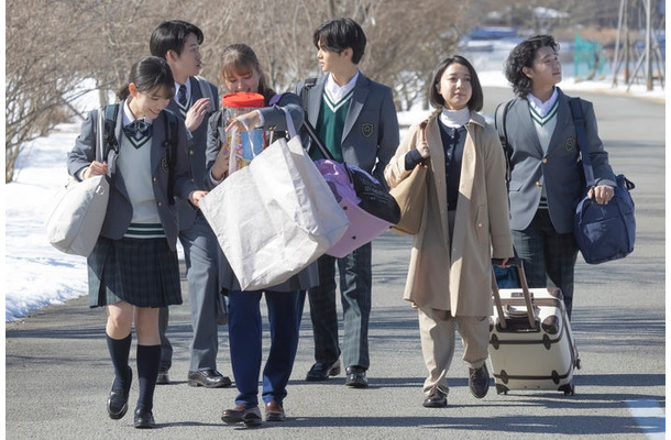 當真あみ、山時聡真、嵐莉菜、齋藤潤、上白石萌音、高村佳偉人「ちはやふる−めぐり−」第4話（C）日本テレビ