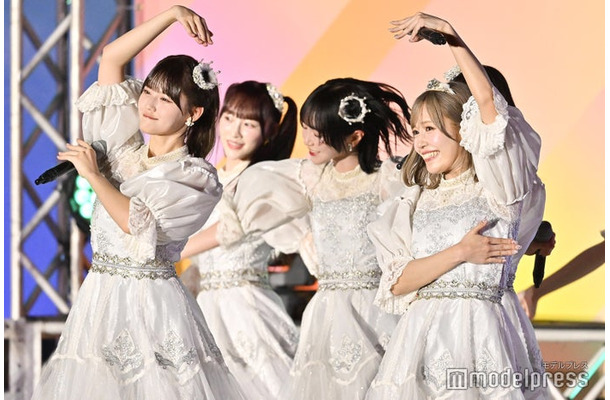 ＝LOVE（C）モデルプレス