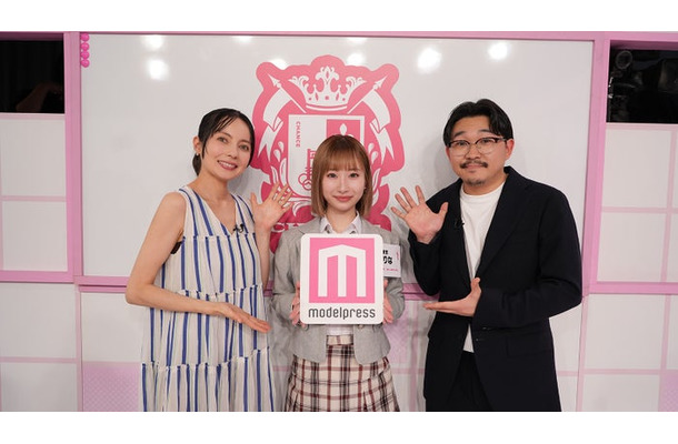 （左から）ベッキー、まりな、伊藤俊介（提供写真）