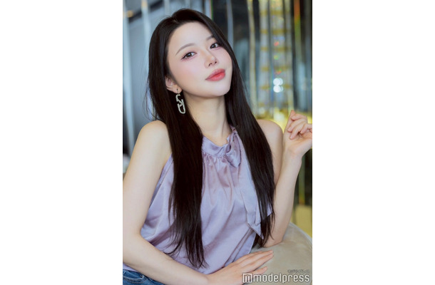 一条すず「BARCELONA桃李」（C）モデルプレス