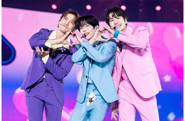 チャンミン、ショウタロウ、キュヒョン「SMTOWN LIVE 2025 in TOKYO」より（C）田中聖太郎写真事務所