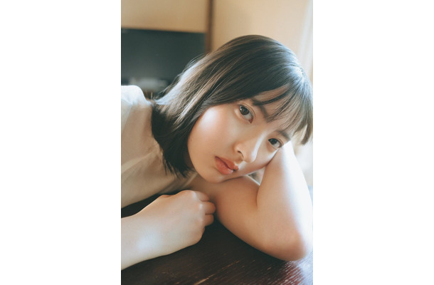 山田桃実「B.L.T.2025年10月号」ローソンエンタテインメント購入特典ポストカード【山田桃実 （櫻坂46）】（提供写真）