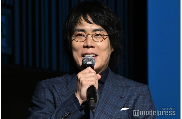 「Forbes JAPAN 30 UNDER 30 2025」受賞者発表セレモニーに出席した高比良くるま