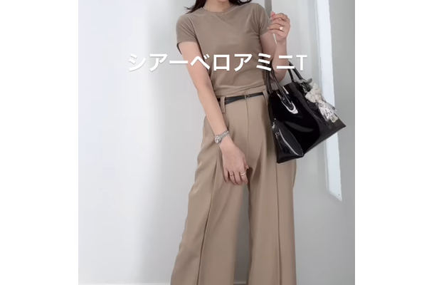 やるな【GU】。Ｔシャツなのにベロアで秋モード。今、取り入れたい一着【40代の毎日コーデ】