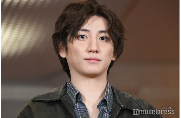 斉藤由貴のマネージャーからギターを褒められた京本大我（C）モデルプレス