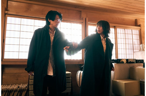 藤木直人、のん「MISS KING / ミス・キング」（C）AbemaTV, Inc.