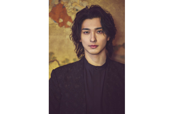 横浜流星「横浜流星2026年カレンダー」（C）KADOKAWA