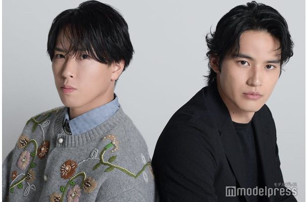 モデルプレスのインタビューに応じた宮舘涼太、水上恒司（C）モデルプレス