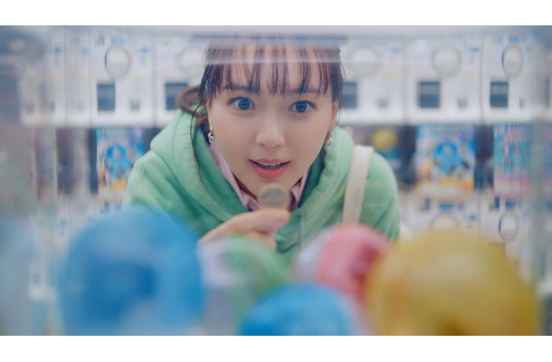 多部未華子/セット500「カプセルトイ」篇(提供写真)