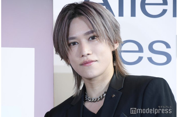 美肌輝く千賀健永（C）モデルプレス