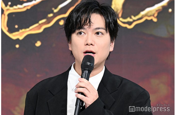 発表会に出席した加藤シゲアキ（C）モデルプレス