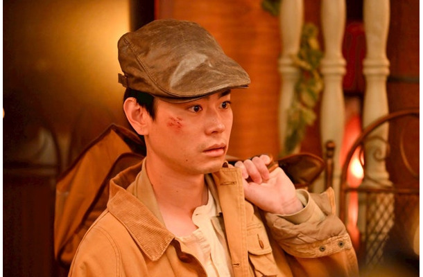 菅田将暉「もしもこの世が舞台なら、楽屋はどこにあるのだろう」第1話(C)フジテレビ