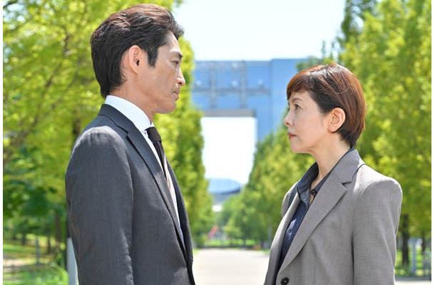 安田顕、沢口靖子「絶対零度～情報犯罪緊急捜査～」第1話（C）フジテレビ