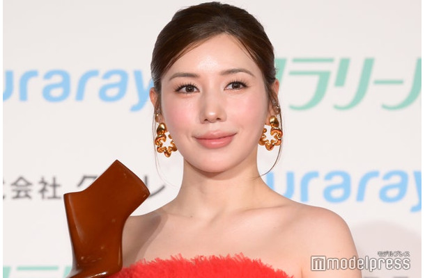 「第21回クラリーノ美脚大賞2025」に出席した仲里依紗（C）モデルプレス