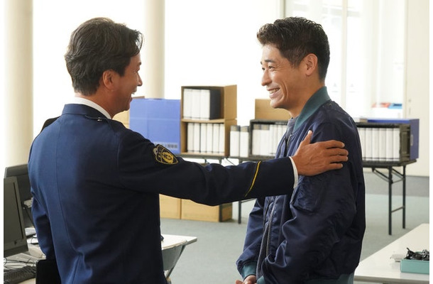 椎名桔平、佐藤隆太「新東京水上警察」第1話（C）フジテレビ