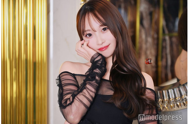 紬むぎ「P＆J」（C）モデルプレス