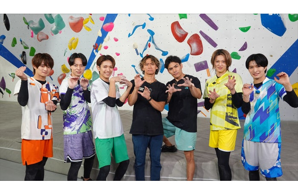 (左から)浮所飛貴、作間龍斗、深田竜生、池田雄大さん、楢崎智亜選手、佐藤龍我、那須雄登(C)BSFUJI