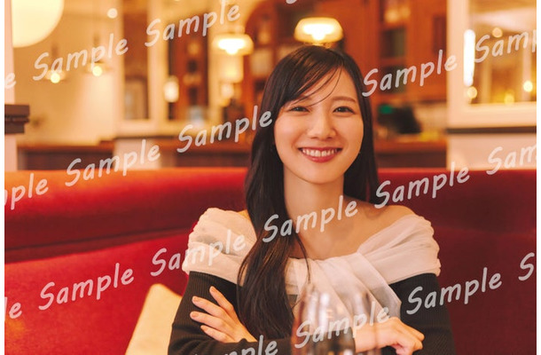 河田陽菜2nd写真集「テイクオフ」大垣書店ポストカード 撮影／SAKAI DE JUN