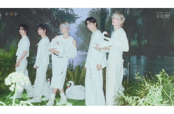 TOMORROW X TOGETHER CAFE（C）BIGHIT MUSIC & HYBE. All Rights Reserved.