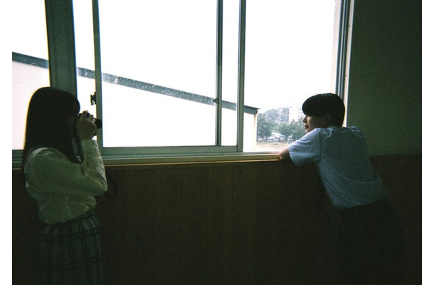 山田杏奈、長尾謙杜(C)2025『恋に至る病』製作委員会