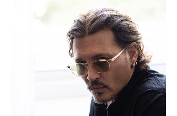 ジョニー・デップ／Photo by Ross Halfin.jpg