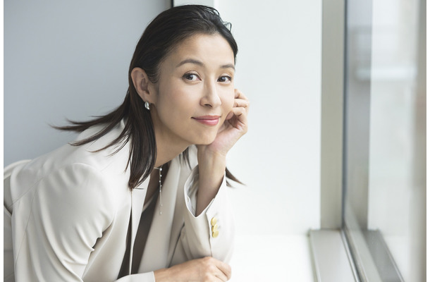【水野美紀さんインタビュー】「子どもを産んで人生がすべて変わった」。若かった頃を振り返ったら、より自分のことが理解できるように