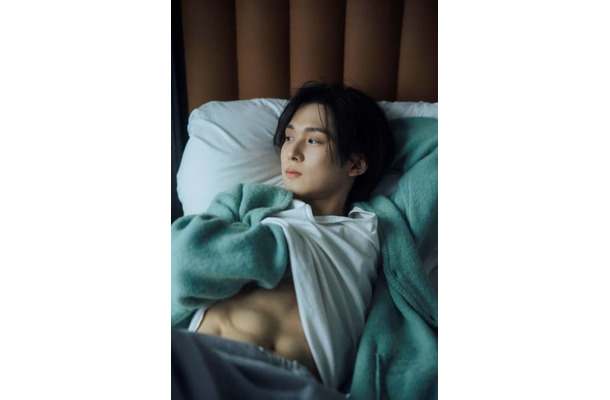 俳優・田村心、引き締まった腹筋がチラリ！ストイックに磨き上げた肉体美に釘付け
