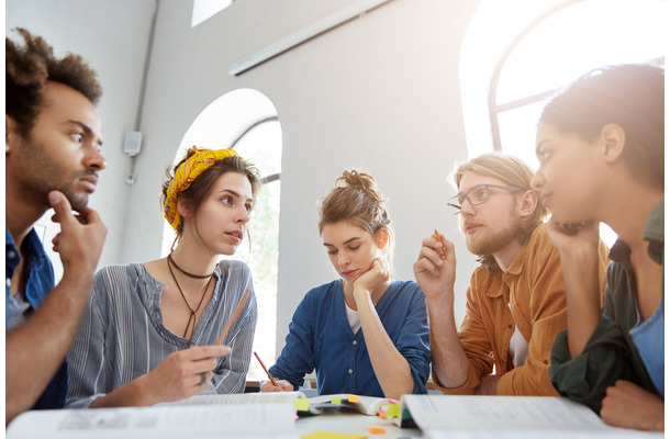 東大生ってやっぱりスゴイ!些細なことも議論の対象に。テーマは「学生のベストなチーム編成」、あなたならどう考える?