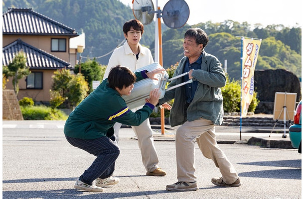 手越祐也、及川光博、光石研「ぼくたちん家」第4話（C）日本テレビ