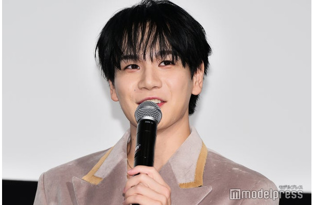 映画 「富士山と、コーヒーと、しあわせの数式」公開御礼舞台挨拶に出席した豆原一成(C)モデルプレス