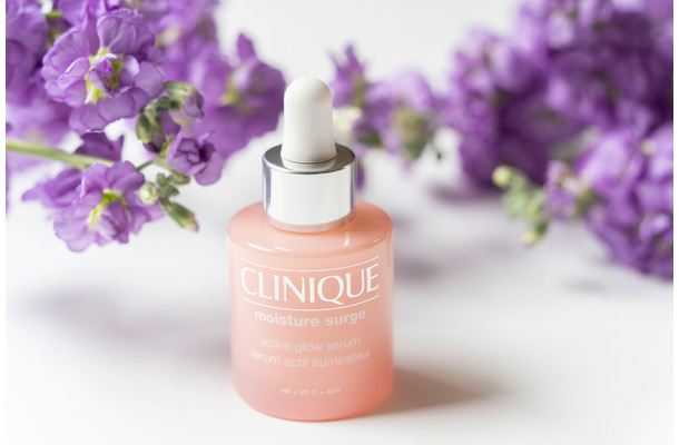 その名の通り「輝きを取り戻す!」この時期の「乾燥・肌荒れ」負のループに同時アプローチ、薬用うるつやドロップ美容液がクリニークから