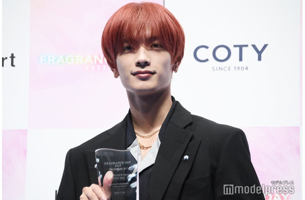 「FRAGRANCE Person of the Year」を受賞した高橋恭平（C）モデルプレス