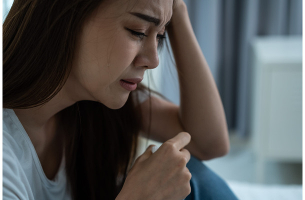 「浮気は犯罪じゃないだろ!」18歳年上の夫に裏切られ、妻がようやく探しはじめた“心の自由”とは