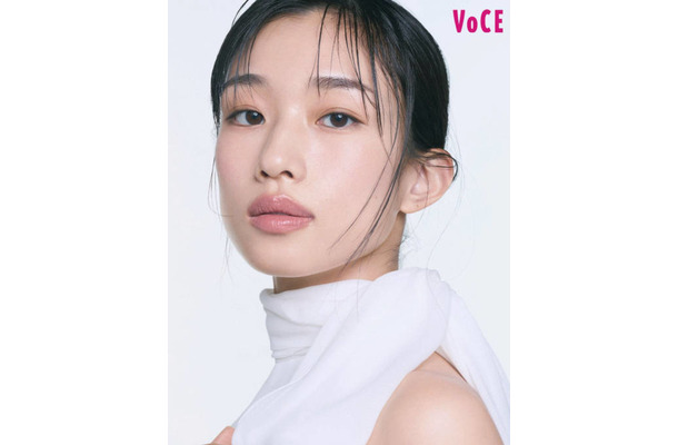 河合優実、透明感と存在感を引き立てるドレスSHOT披露!長濱ねるは可憐な“マシュマロの妖精”に