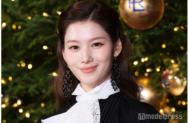 ラルフ ローレン東京ミッドタウン ツリー点灯式に出席したサナ(C)モデルプレス