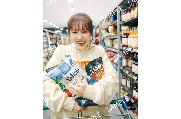 松田里奈1st写真集「まつりの時間」特典ポストカード：HMV 撮影／北浦敦子