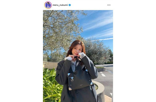 めるる、大人っぽいジャケット×パンツスタイルSHOTに反響「着こなし方がさすが」「めちゃ似合ってる」