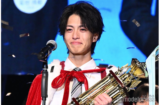 「男子高生ミスターコン2025」グランプリに輝いた楢崎悠亮くん（C）モデルプレス