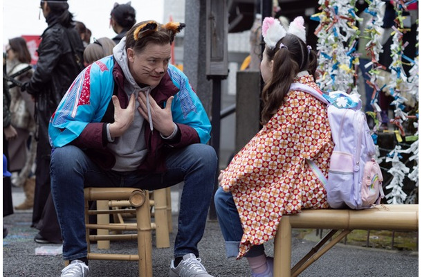 『レンタル・ファミリー』©2025 Searchlight Pictures. All Rights Reserved.