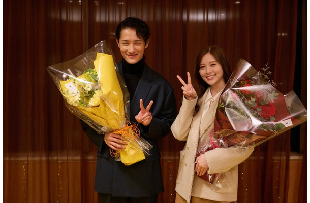 岩本照、白石麻衣（C）テレビ朝日