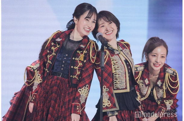 前田敦子、大島優子(C)モデルプレス