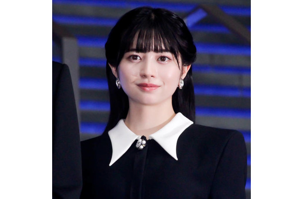 桜田ひより、23歳の誕生日を報告!バースデーケーキを見つめる微笑みSHOTに「天使」「すっごくかわいい」の声