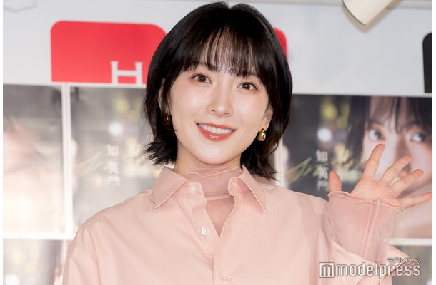 「知英カレンダー2026」発売記念イベントに出席した知英(C)モデルプレス