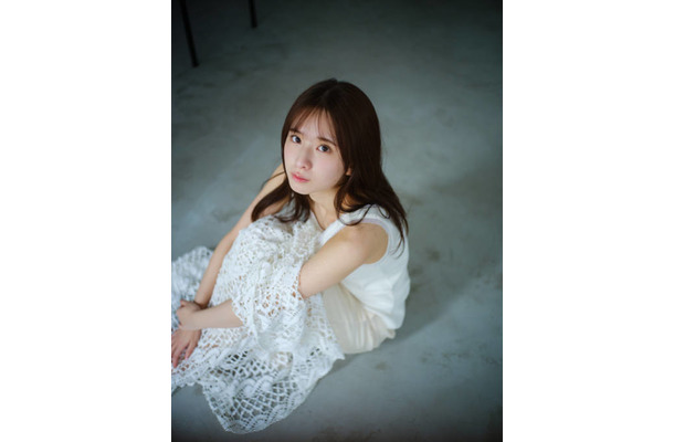 乃木坂46菅原咲月、ピュアな魅力が際立つホワイトコーデを披露！副キャプテン任命後の1年を語る