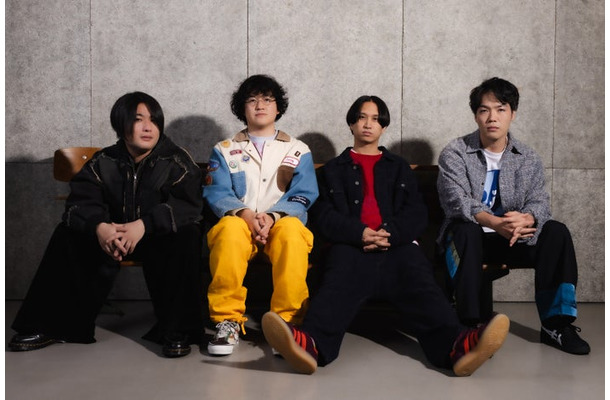 マカロニえんぴつ「モデルプレスカウントダウンマガジン vol.12」（東京ニュース通信社刊）写真：野間憲治