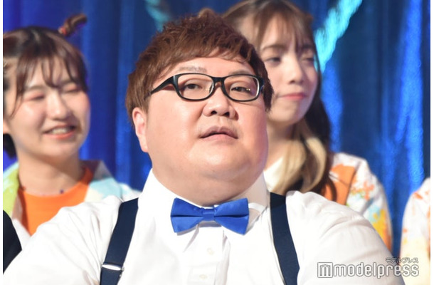 デカキン（C）モデルプレス