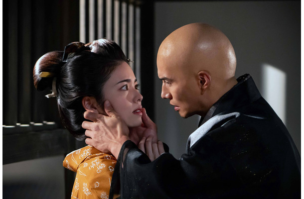 生理中でも、吉原の遊女は休めない。そこで編み出された「すごい工夫」とは？ いっぽう、農村の女性たちは「月経小屋」に閉じ込められて【NHK大河『べらぼう』ベスト振り返りセレクション】