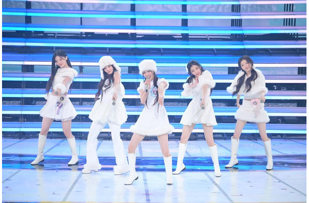 「第76回NHK紅白歌合戦」ILLIT(C)NHK