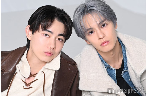 モデルプレスのインタビューに応じた豊田裕大、奥野壮（C）モデルプレス